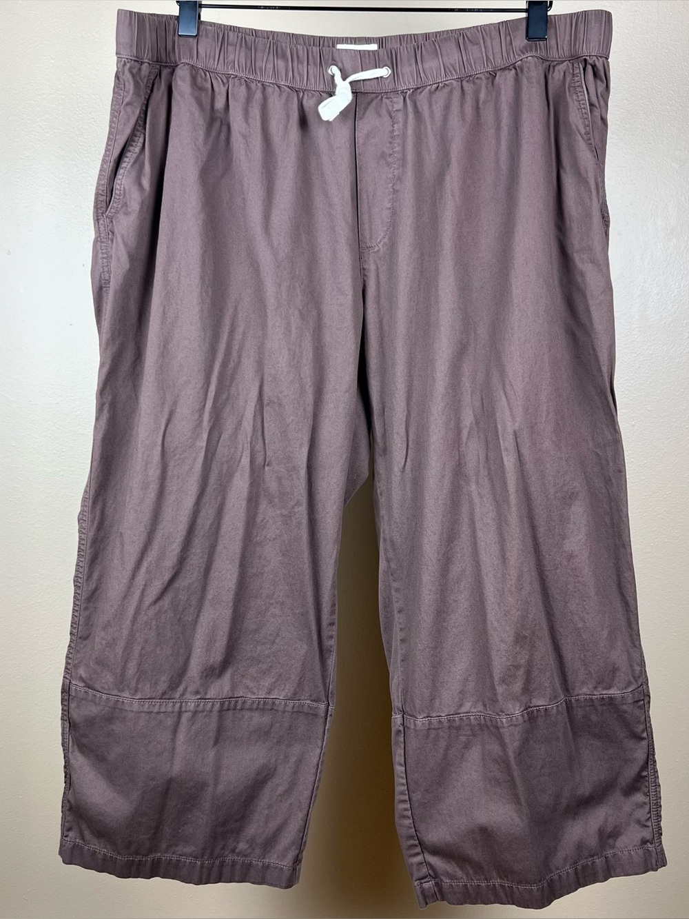 Women's Carob Daily Twill Crop Pant - Picture 2 of 7